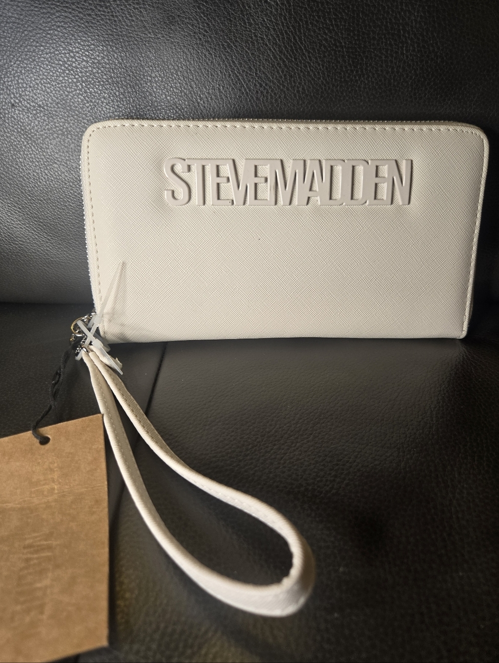 Steve Madden Zip-Around Wristlet Wallet in Off-White